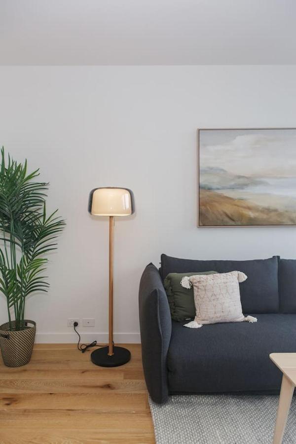 Posh Perch On Collins - A Cosy Couple's Haven Melbourne