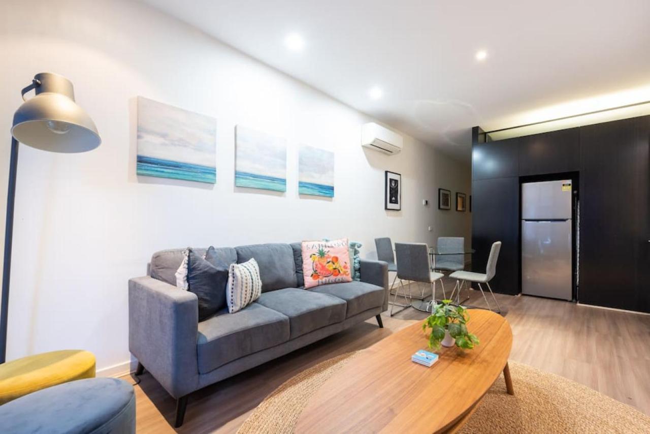 Prahran Prime Location Moments From Chapel Street Apartment *