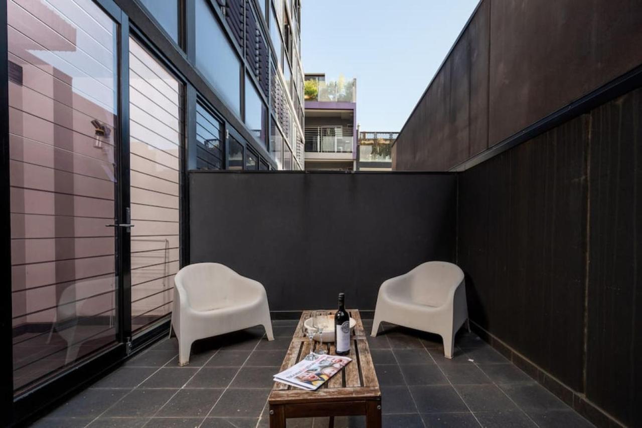 Prahran Prime Location Moments From Chapel Street *