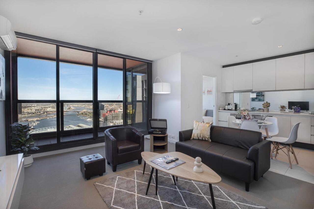 Apartment Marvellous 2-bed High-rise: Amazing Views, Free Parking *