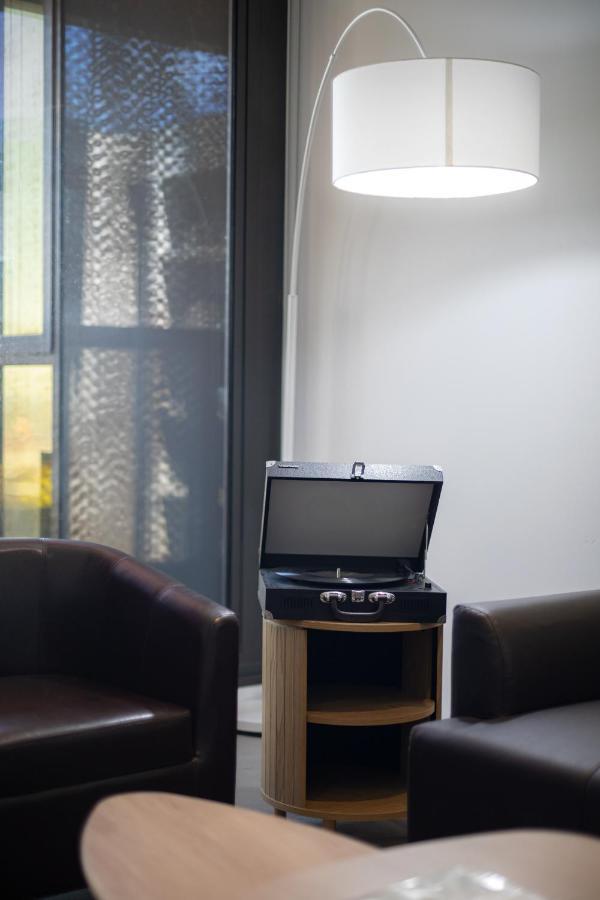 Apartment Marvellous 2-bed High-rise: Amazing Views, Free Parking