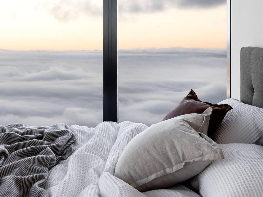 Apartment Sky - Ocean View 2 Bedroom With Sunrise And Sunset Views *