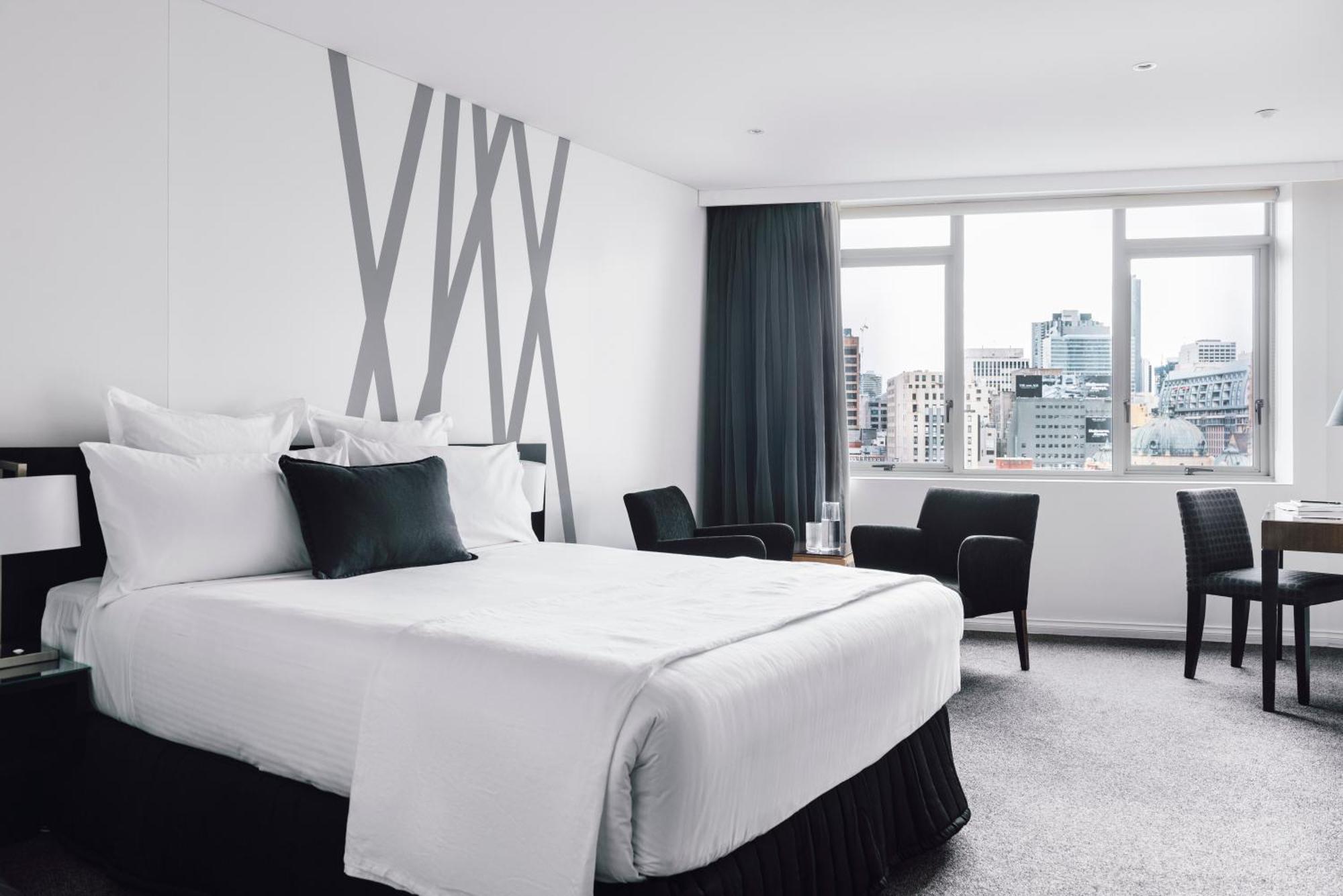 Hotel Quay West 5*
