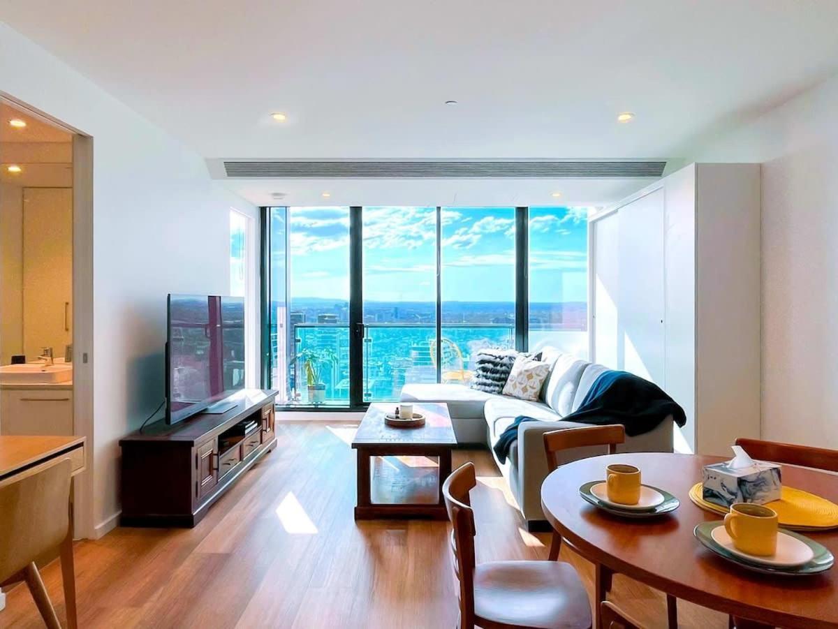 Pride Cbd Skyline View 2b2b Lv32 Apartamento