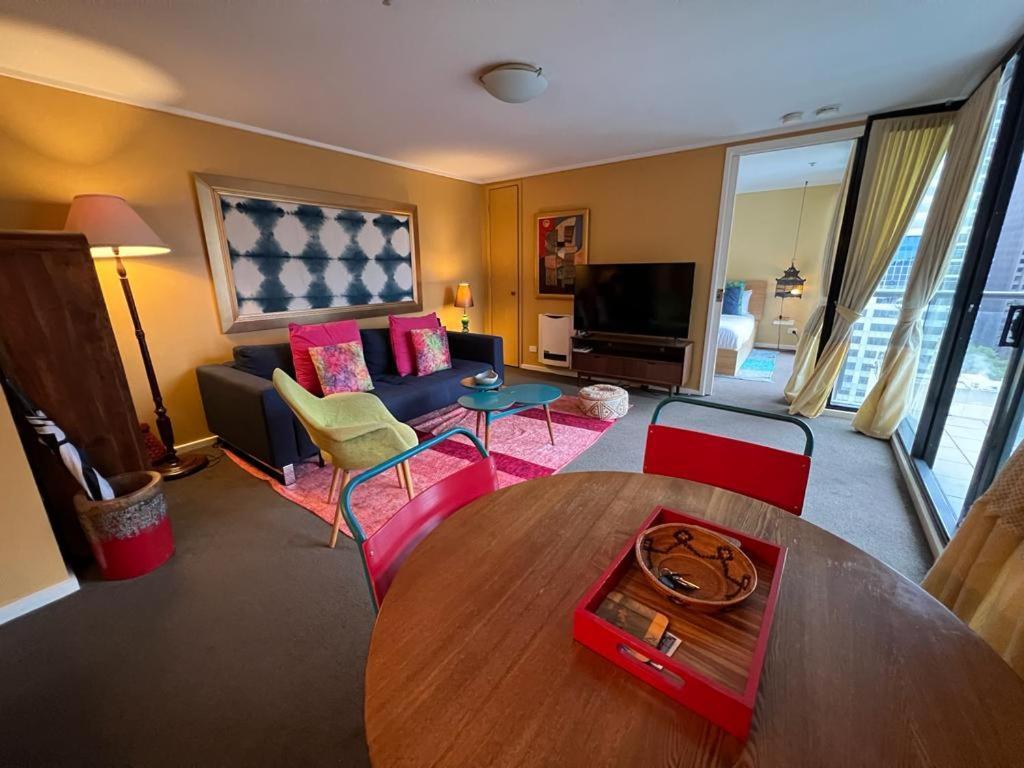Amazing Colourful Pad With Style Facilities Apartment
