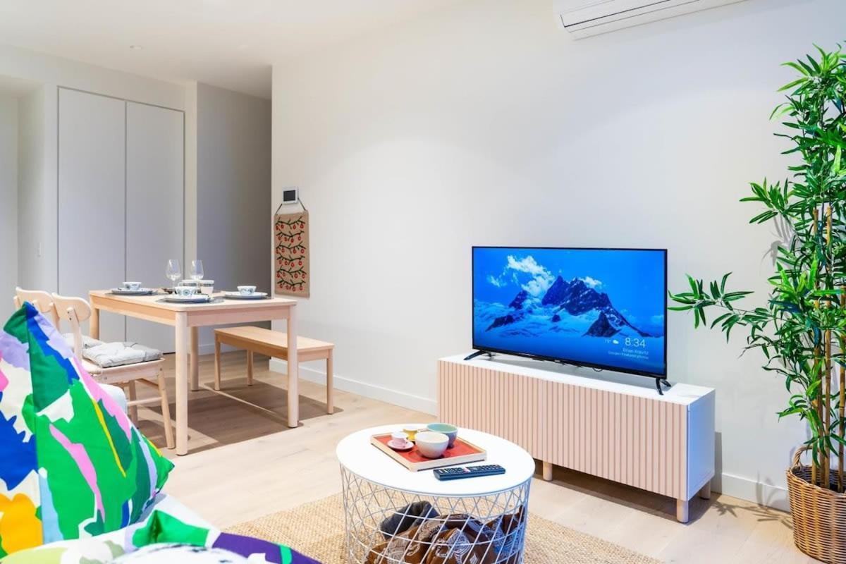 Modern 2b Bayviews*pool*gym