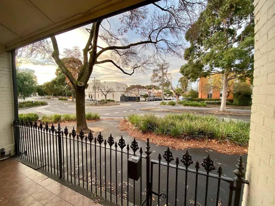Escape - Close To Cbd And Holiday home Melbourne