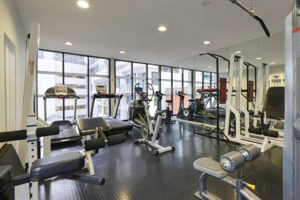 Apartment Amazing Colourful Pad With Style Facilities Melbourne