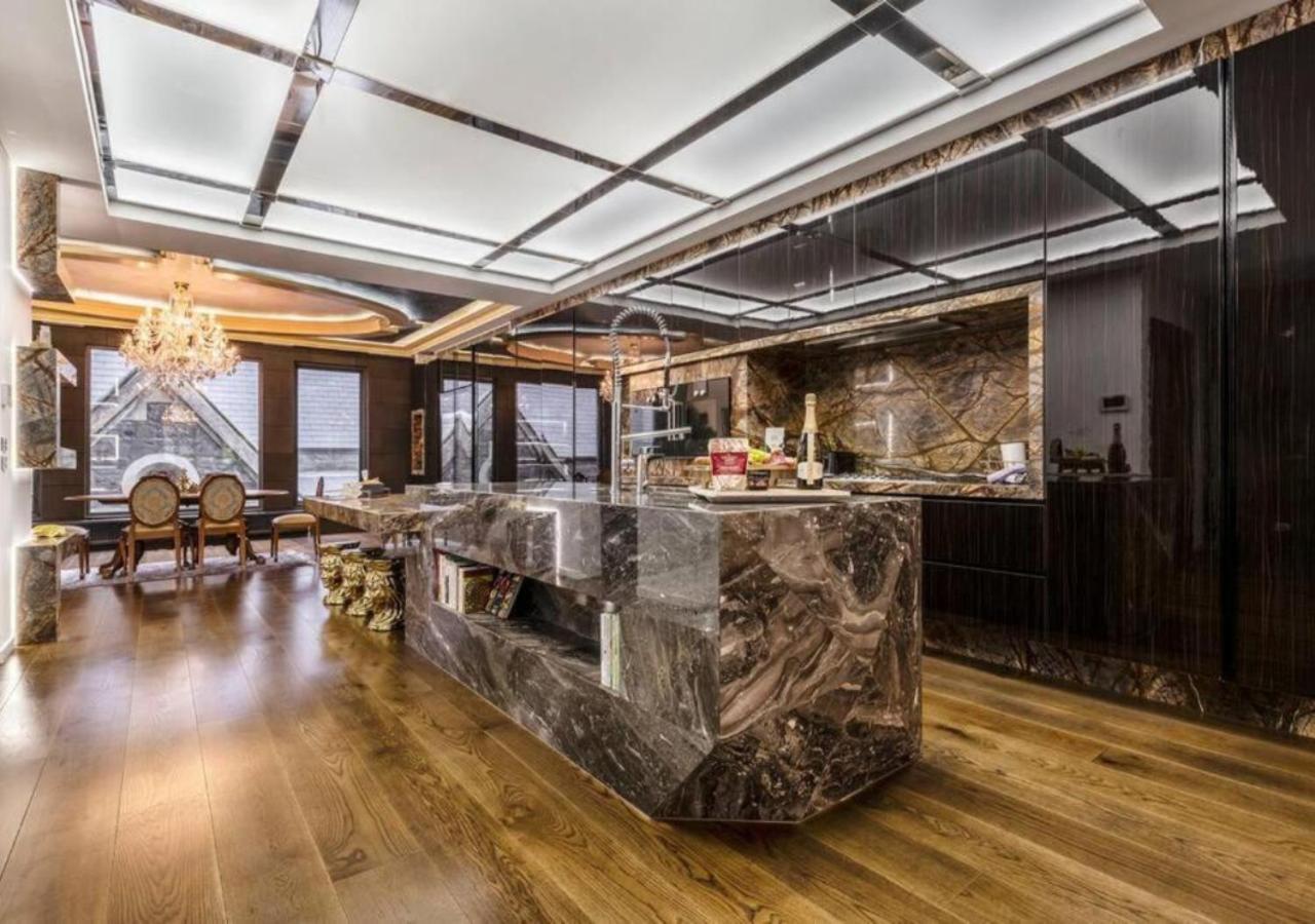 Holiday home Carlton Luxury Kings Mansion - 5min To Cbd, Garage And Rooftop Melbourne