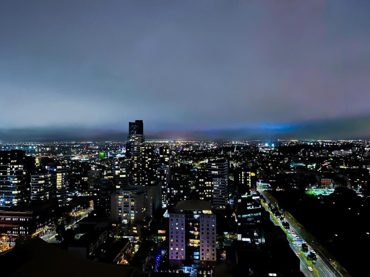 Pride Cbd Skyline View 2b2b Lv32 Apartamento Melbourne