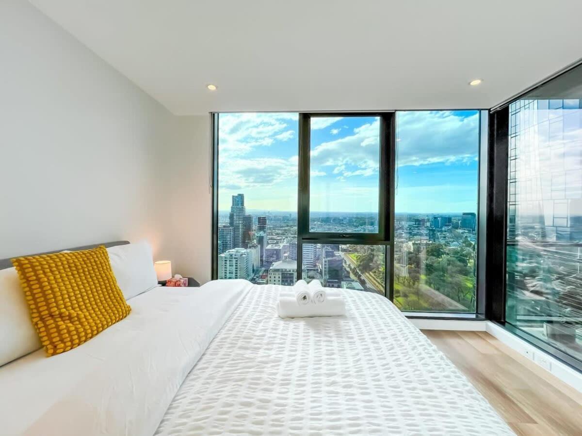 Pride Cbd Skyline View 2b2b Lv32 Melbourne