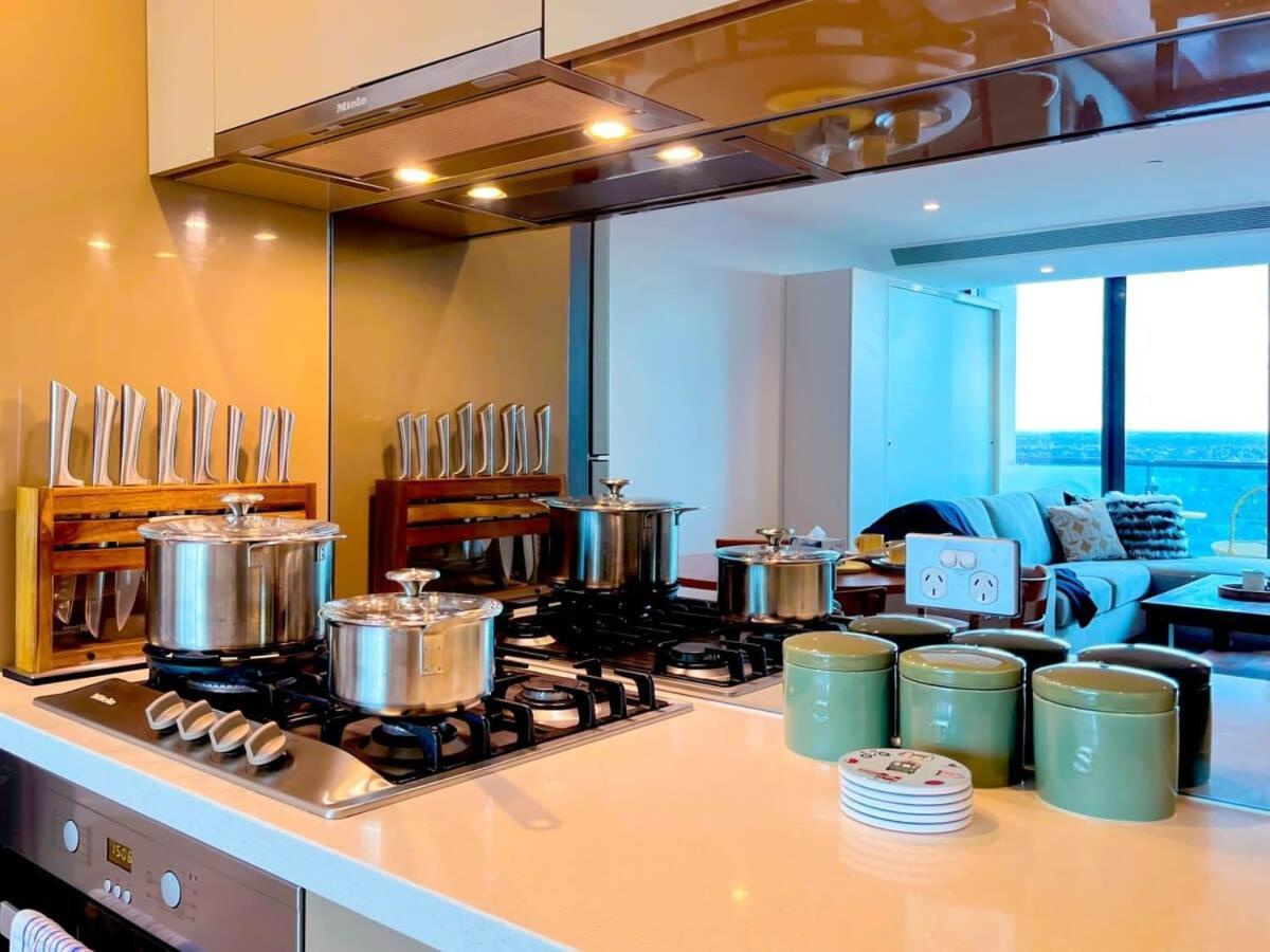 Pride Cbd Skyline View 2b2b Lv32 Apartamento