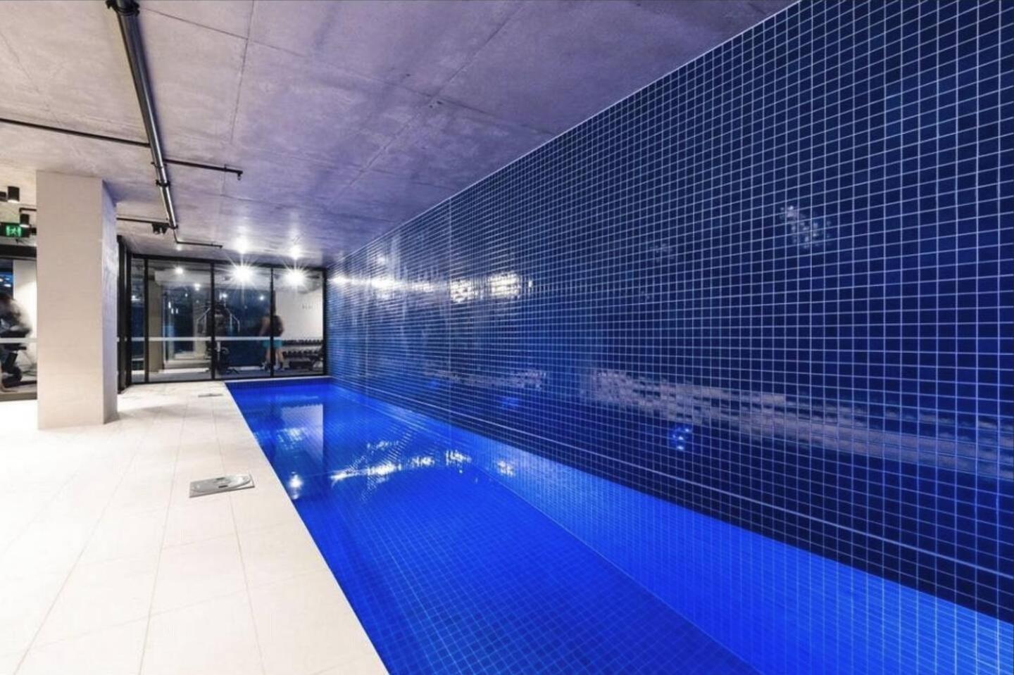 Simplicity - Modern Inner-city Living * Melbourne