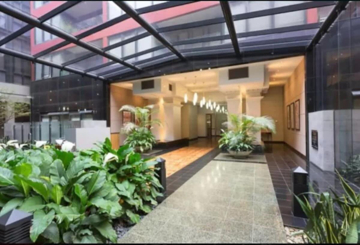 Cbd With A C Balcony & Pool Apartamento *