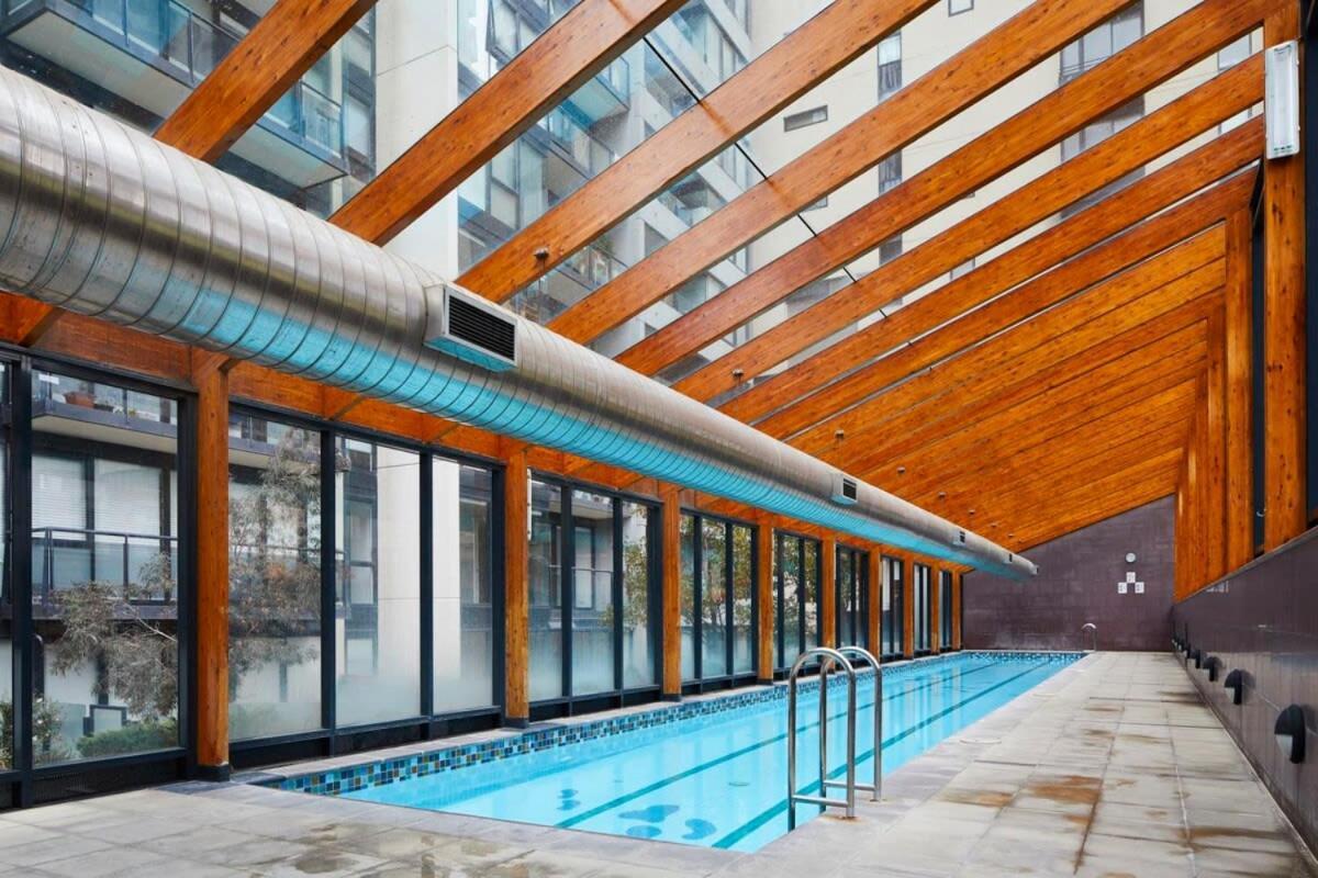 Apartamento Cbd With A C Balcony & Pool Melbourne
