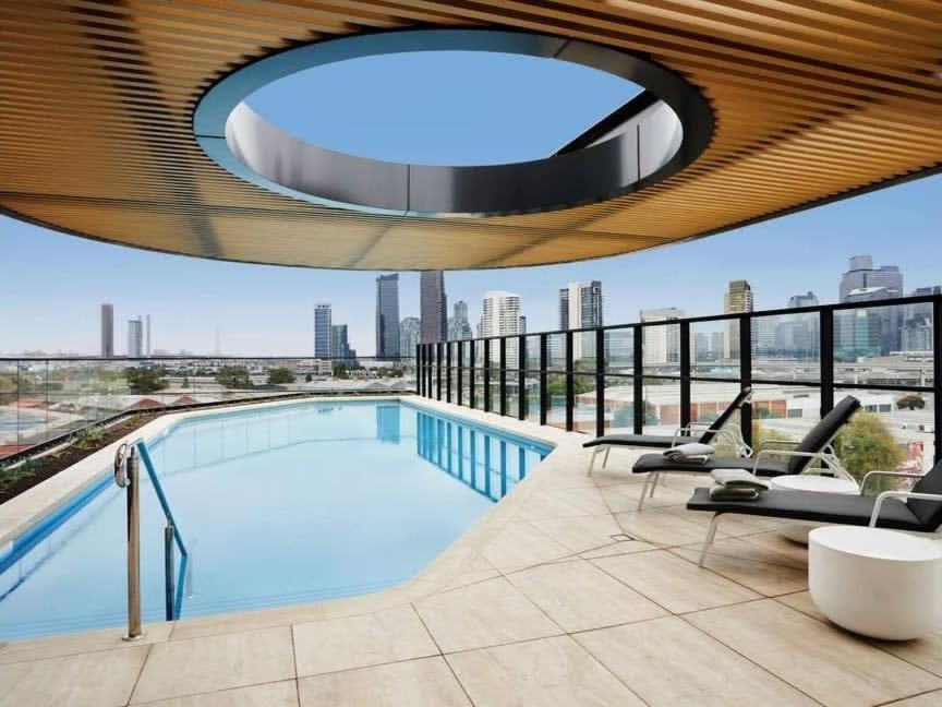 Modern 2b Bayviews*pool*gym Apartment Melbourne