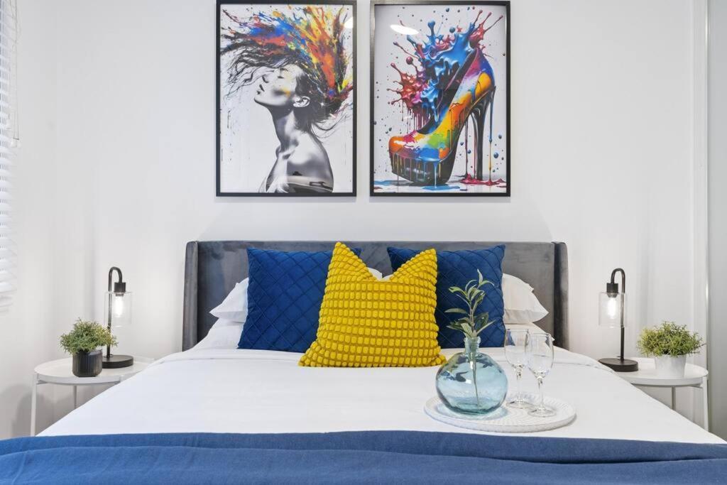 South Yarra Sleek: Urban Pad Melbourne