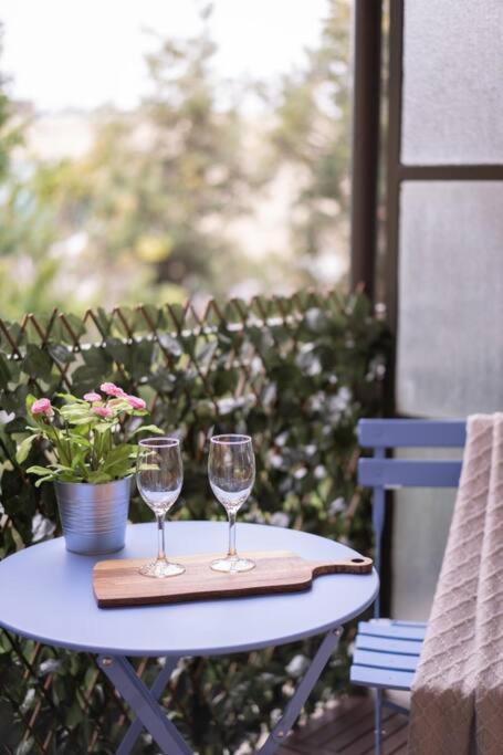 South Yarra Sleek: Urban Pad *