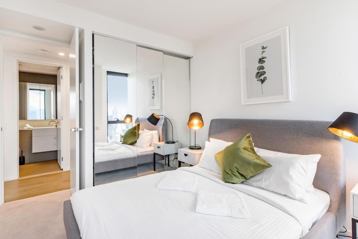 Olive Alcove - A Sweeping Skyline Sanctuary Near Cbd