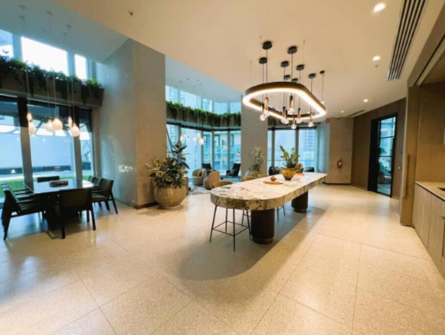 Apartment Lovely 2br Apartment, Cbd Southern Cross, Lvl 66