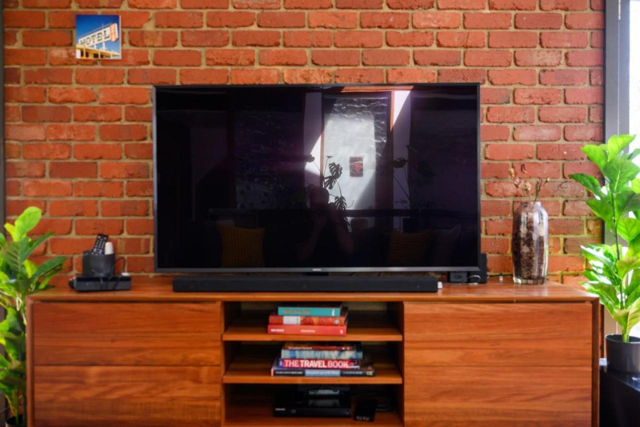 Soho, Warehouse Style Holiday home Melbourne