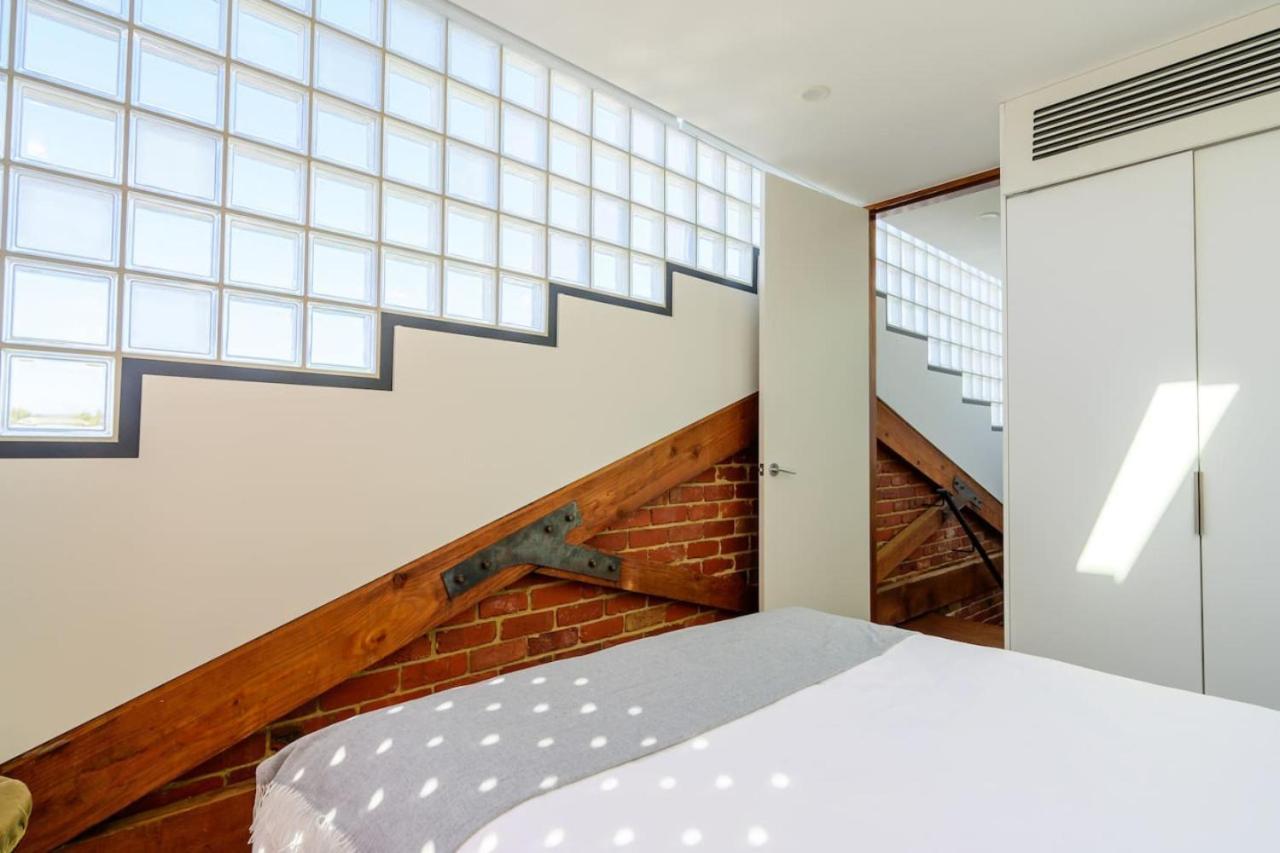 Soho, Warehouse Style Holiday home *