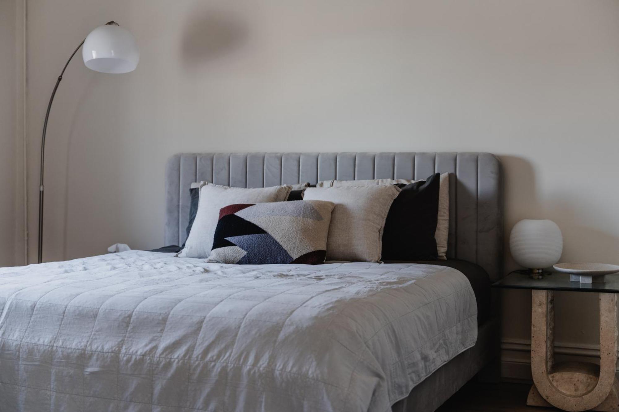 Boutique Stylish 3 Bedroom Family In With Parking