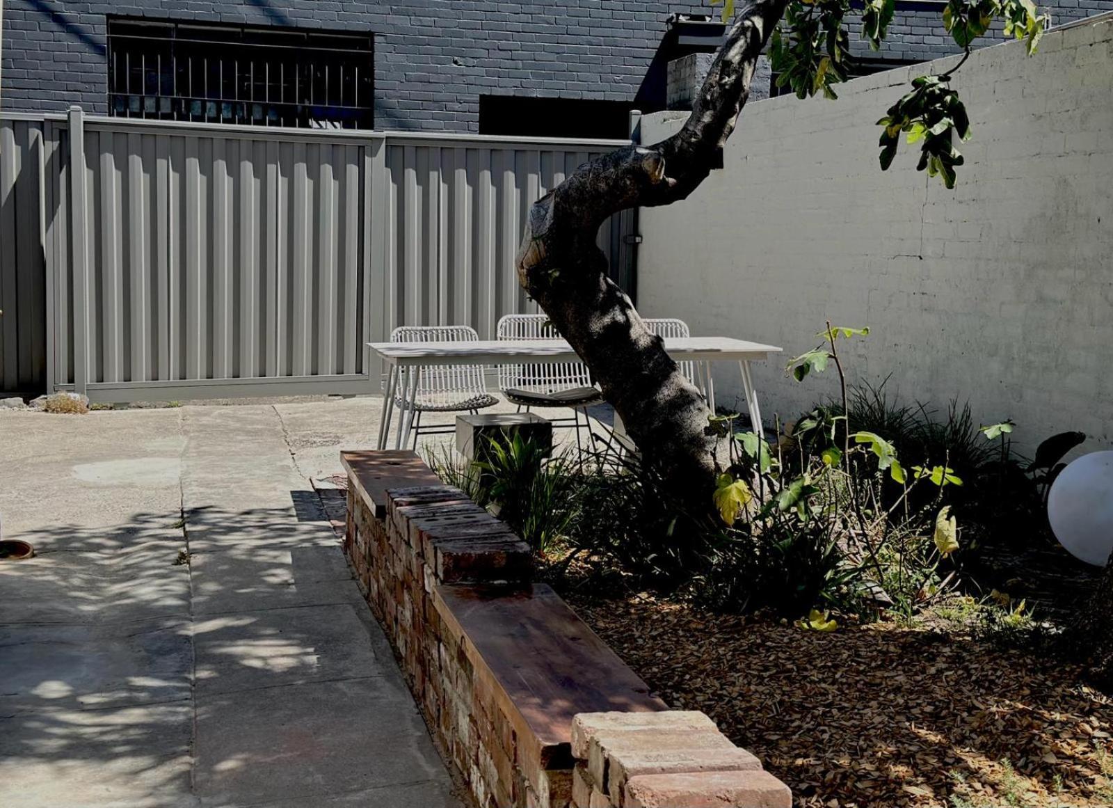 Apartment Boutique Stylish 3 Bedroom Family In With Parking Melbourne