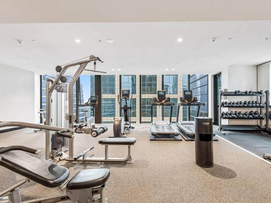 Apartment Superb Cityview 2b2b Cbd With Gym Melbourne