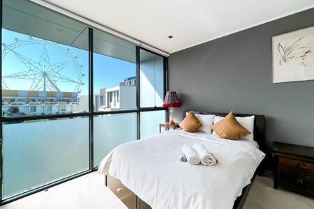 Holiday home Luxury 4b Docklands Penthouse Water Views *