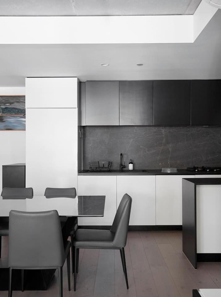 'modern Minimalism' Slate Chic In The Apartment