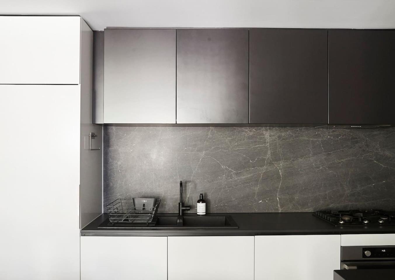 'modern Minimalism' Slate Chic In The Apartment *