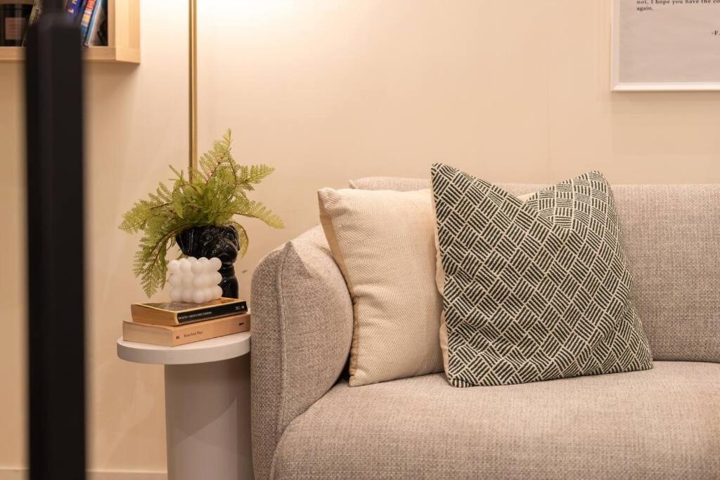 Loft On Collins/swanston - 2 Storey - 2 Bed 2 Bath Apartment Melbourne