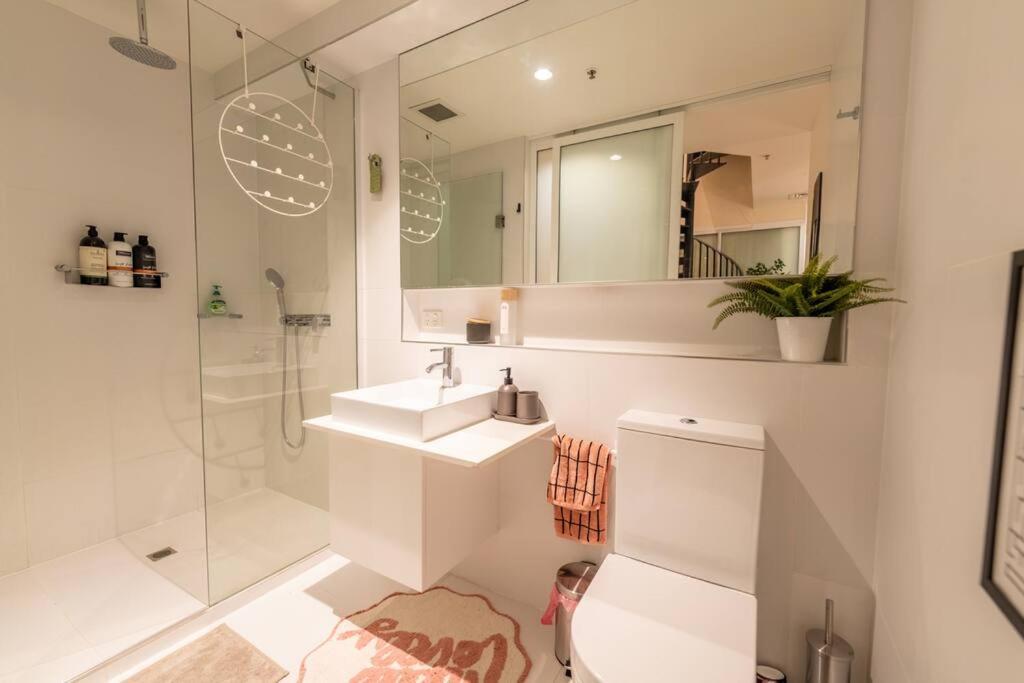 Apartment Loft On Collins/swanston - 2 Storey - 2 Bed 2 Bath