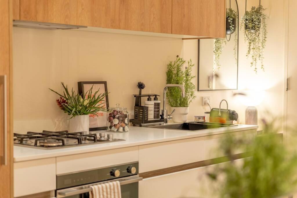 Loft On Collins/swanston - 2 Storey - 2 Bed 2 Bath *