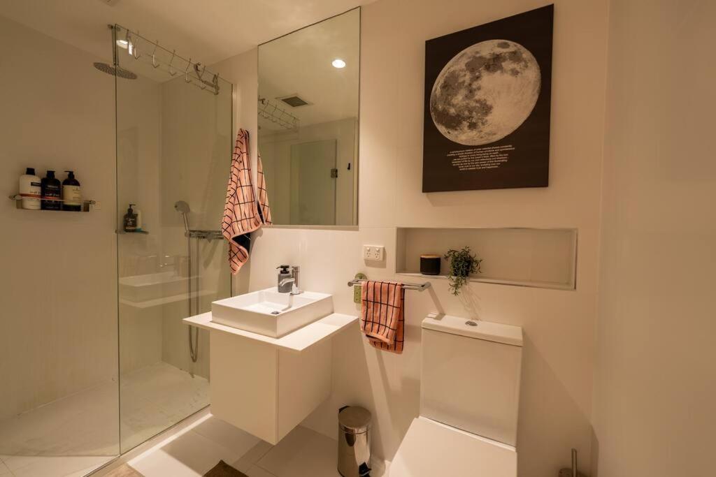 Loft On Collins/swanston - 2 Storey - 2 Bed 2 Bath *