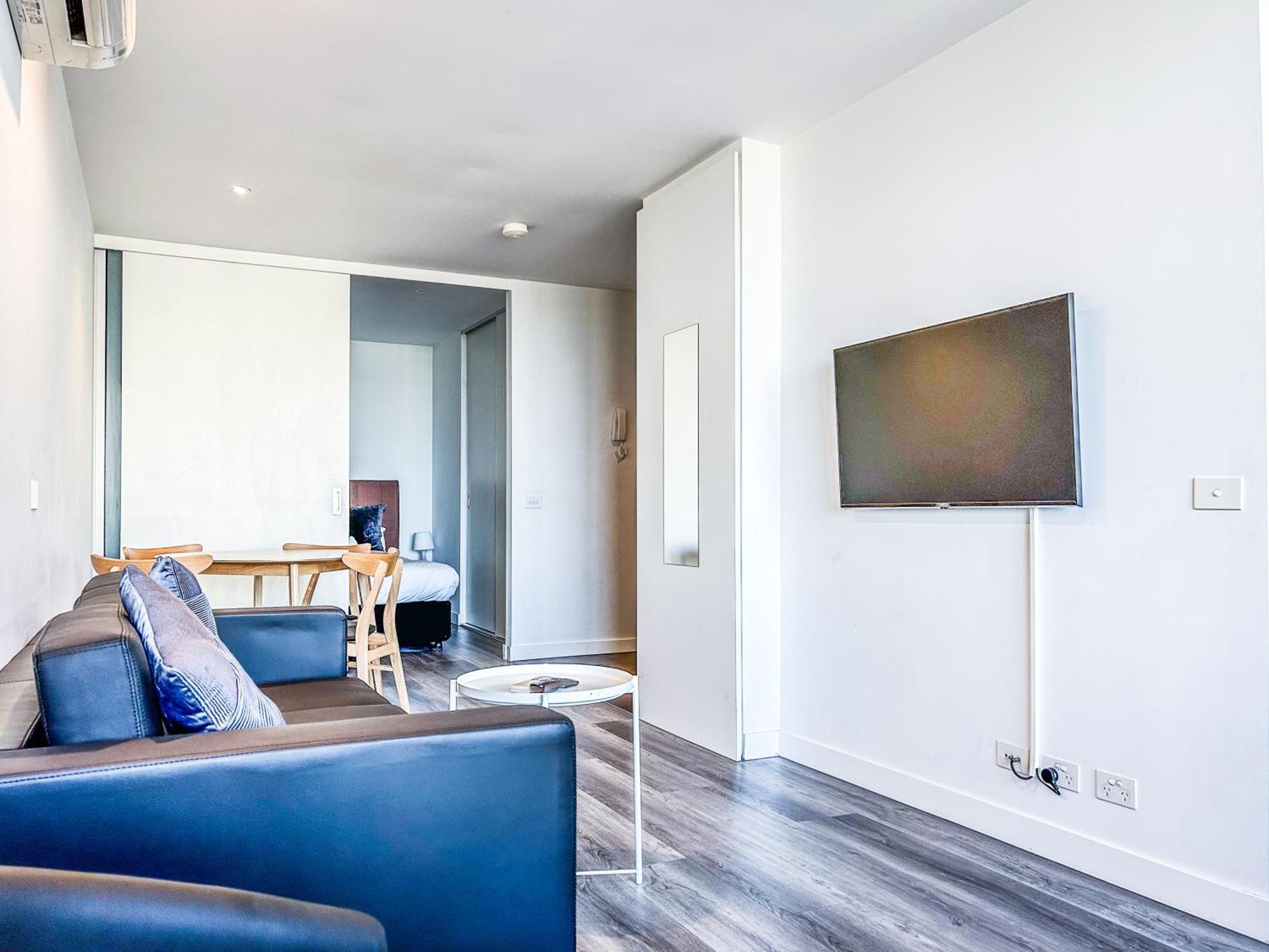 Aura2107, 2 Bedroom With Balcony, Stunning Yarra River And Views Apartment Melbourne