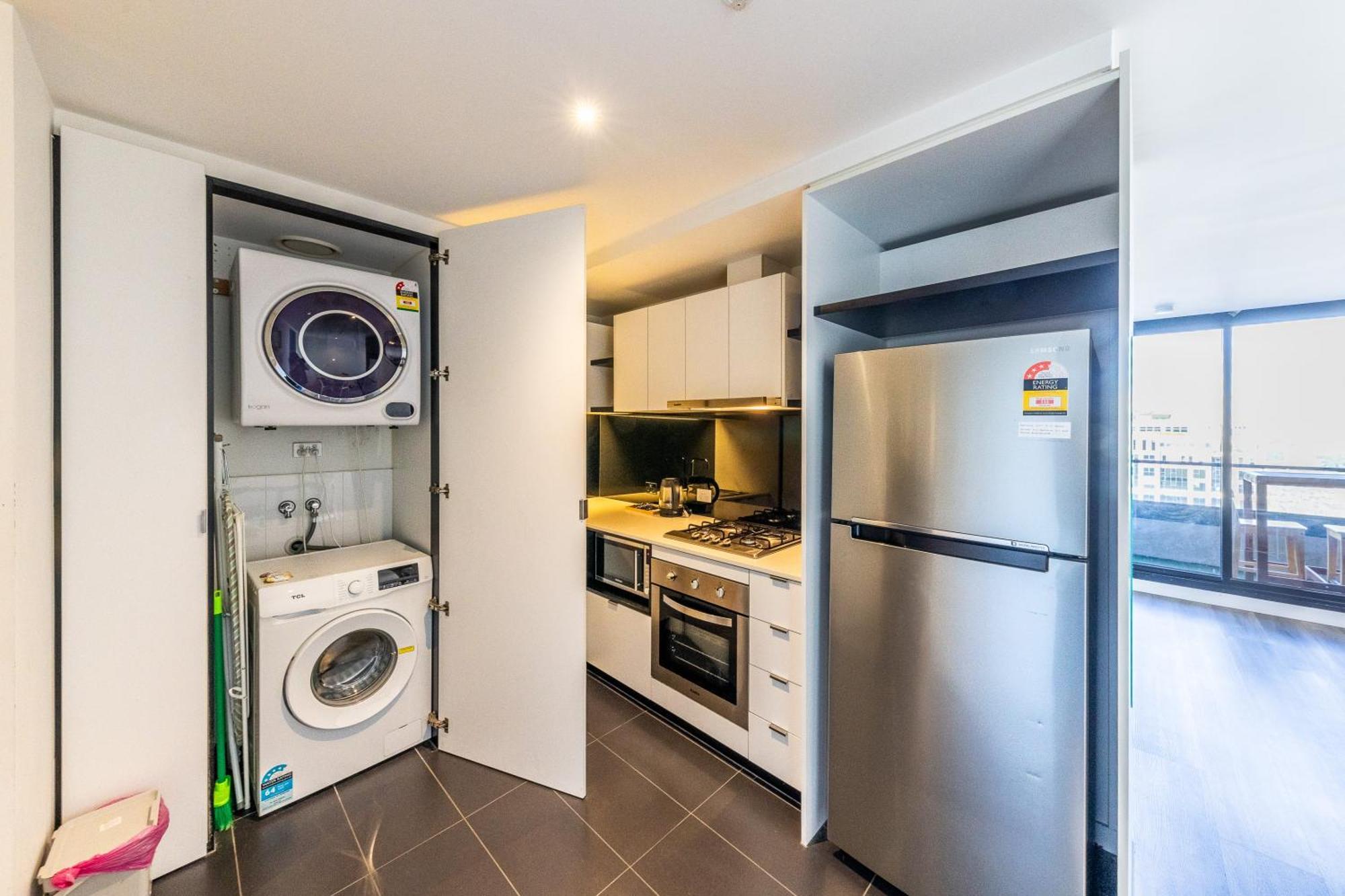 Apartment Aura2107, 2 Bedroom With Balcony, Stunning Yarra River And Views *