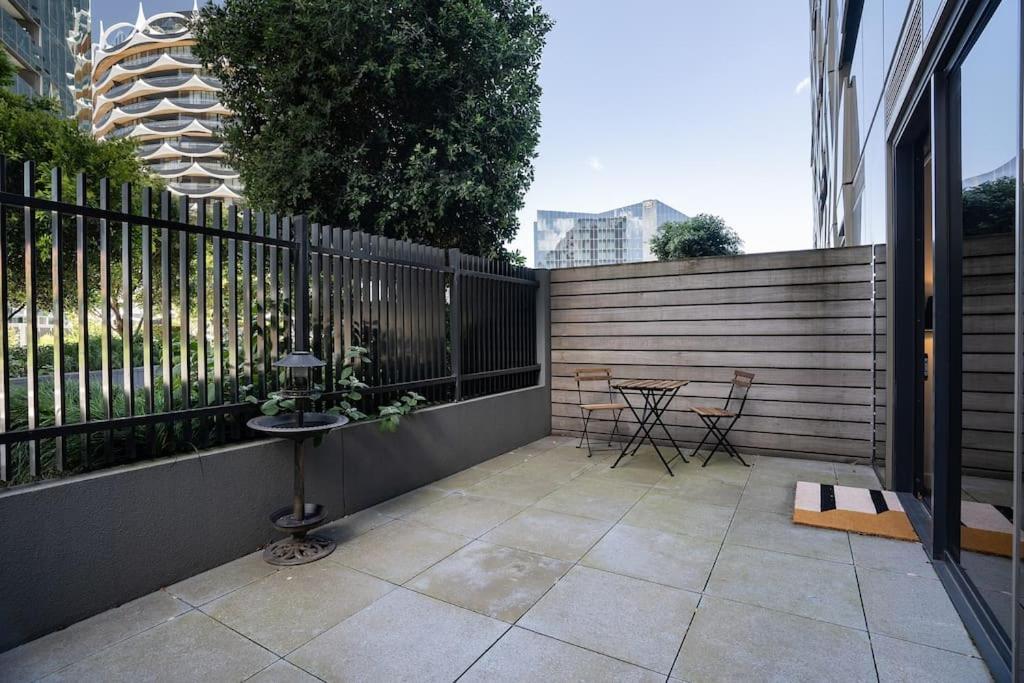 2 Bd Luxury At Heart Of Docklands With 85