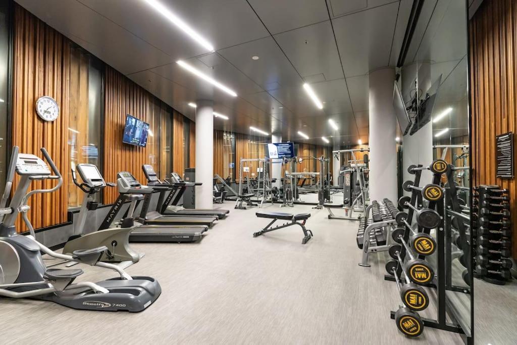 Apartamento 2 Bd Luxury At Heart Of Docklands With 85