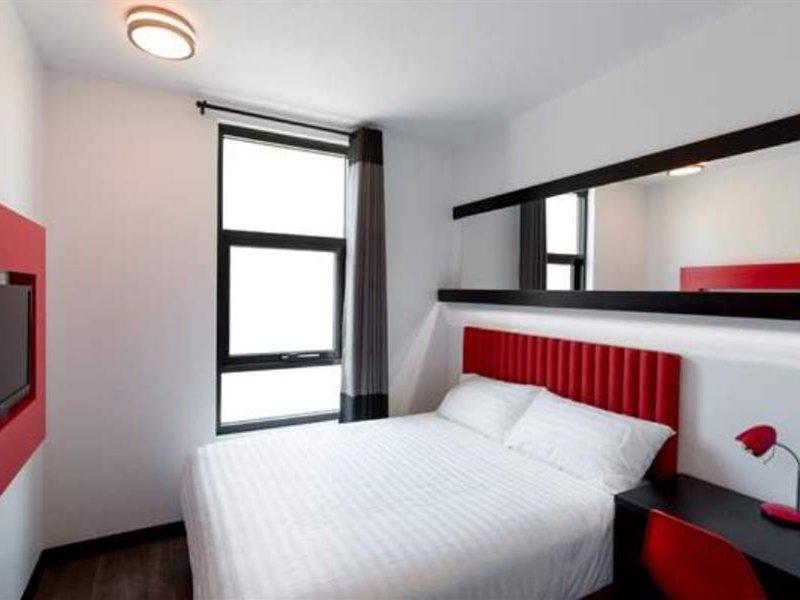Hotel Essence Carlton