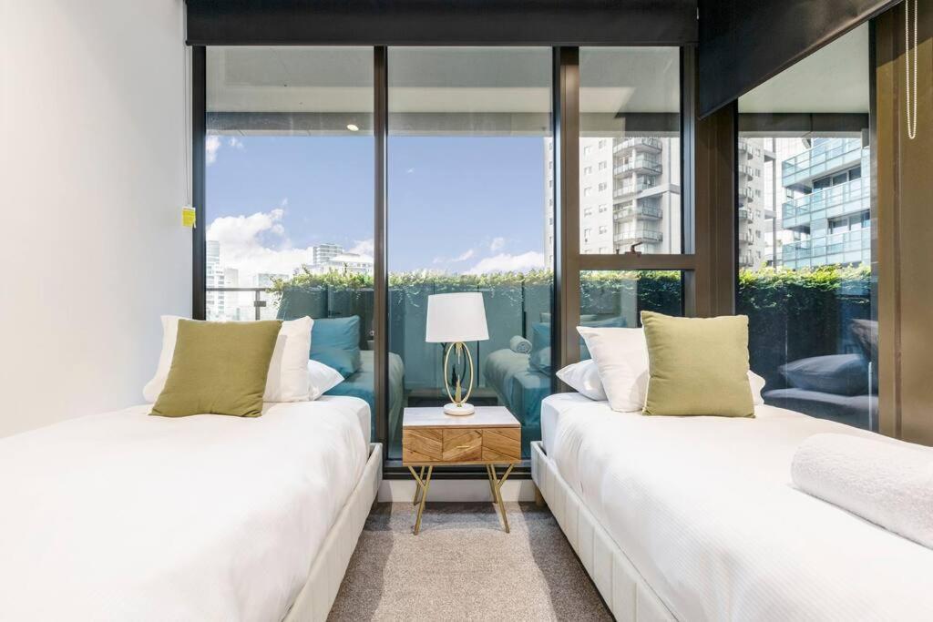 Brand New In Cbd Area! 71sqm, View Apartment *