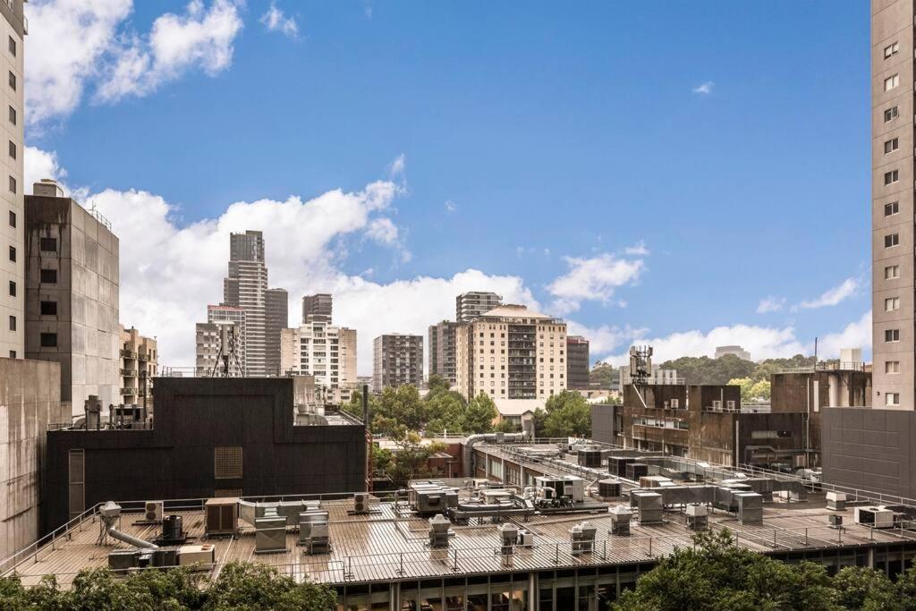 Apartment Brand New In Cbd Area! 71sqm, View Melbourne
