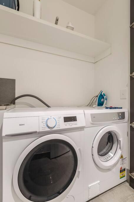 Apartment Brand New In Cbd Area! 71sqm, View Melbourne