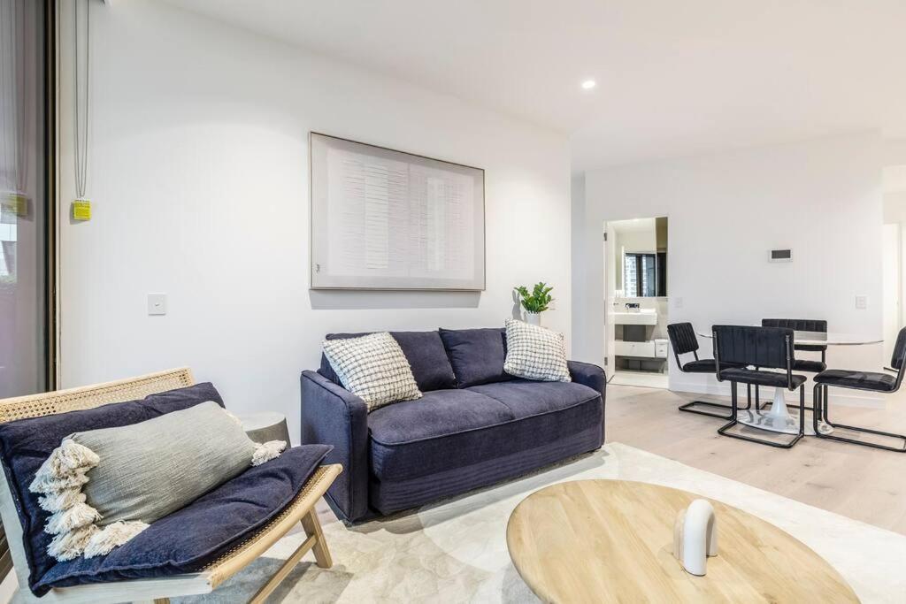 Brand New In Cbd Area! 71sqm, View Apartment *
