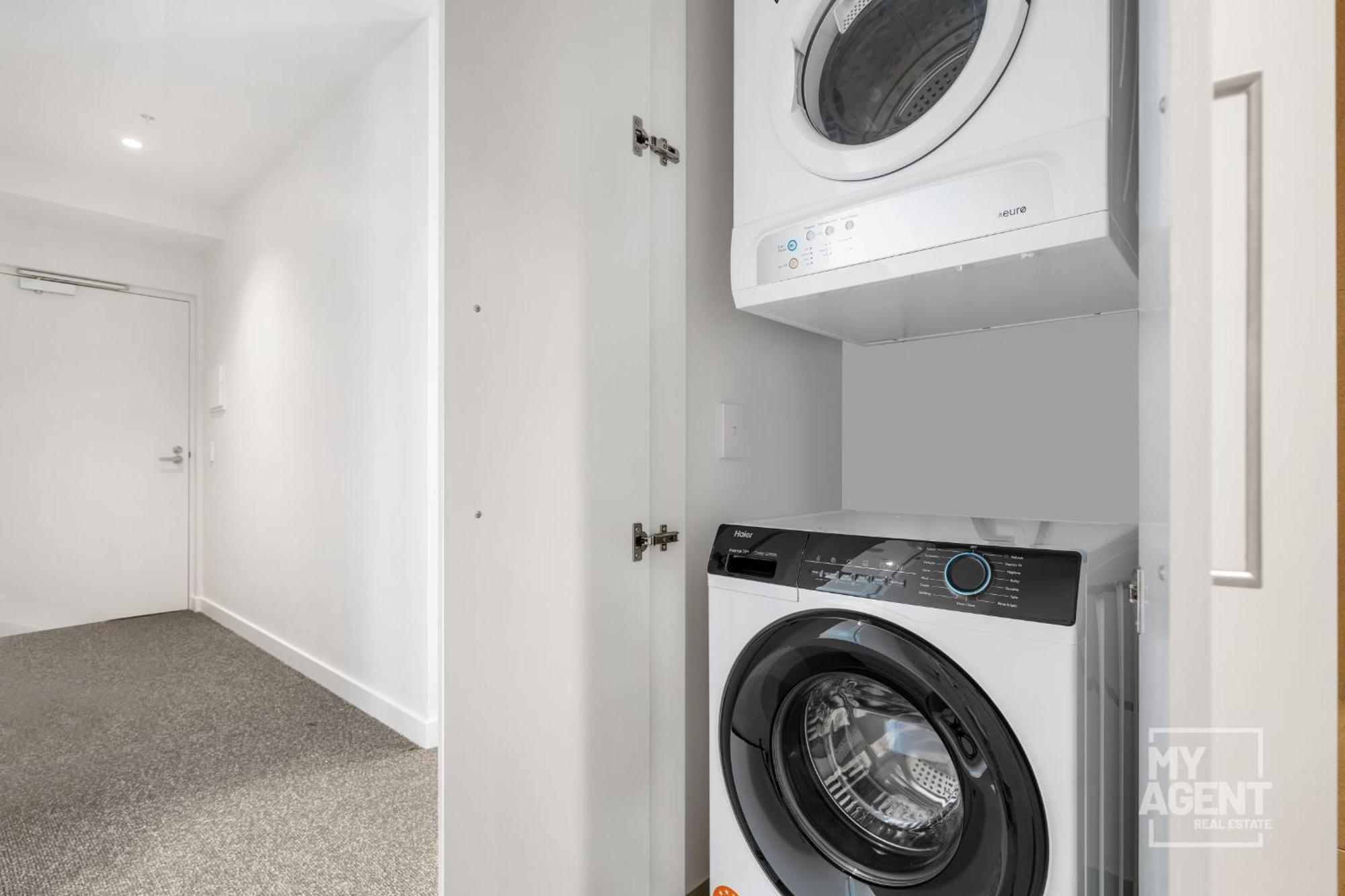 Apartment 2 Bedroom In Southbanks Stature Building *