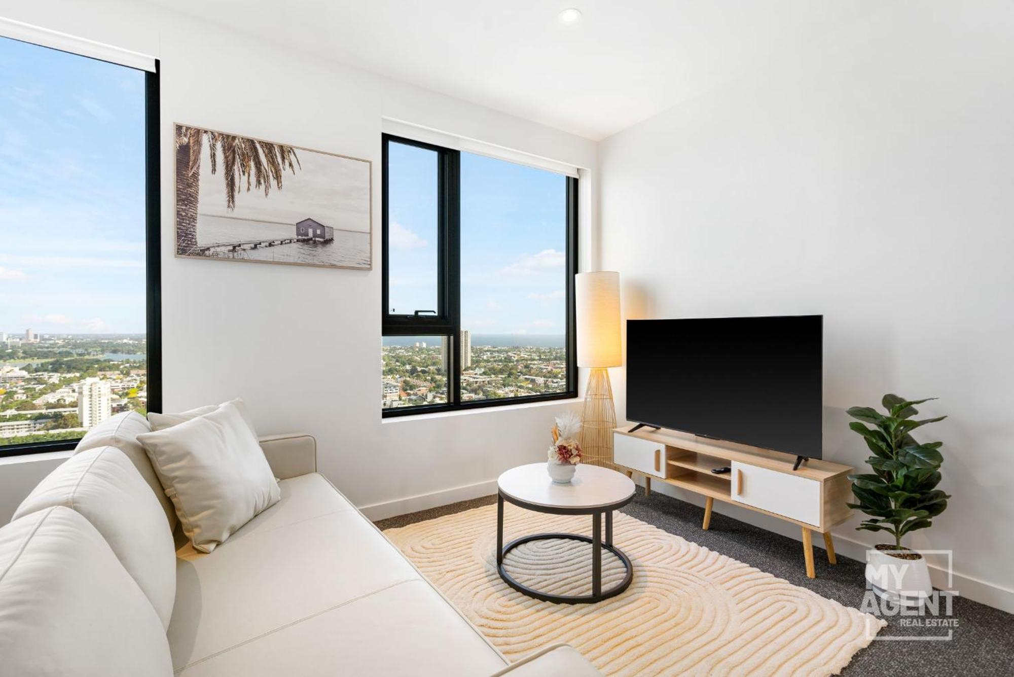 2 Bedroom In Southbanks Stature Building