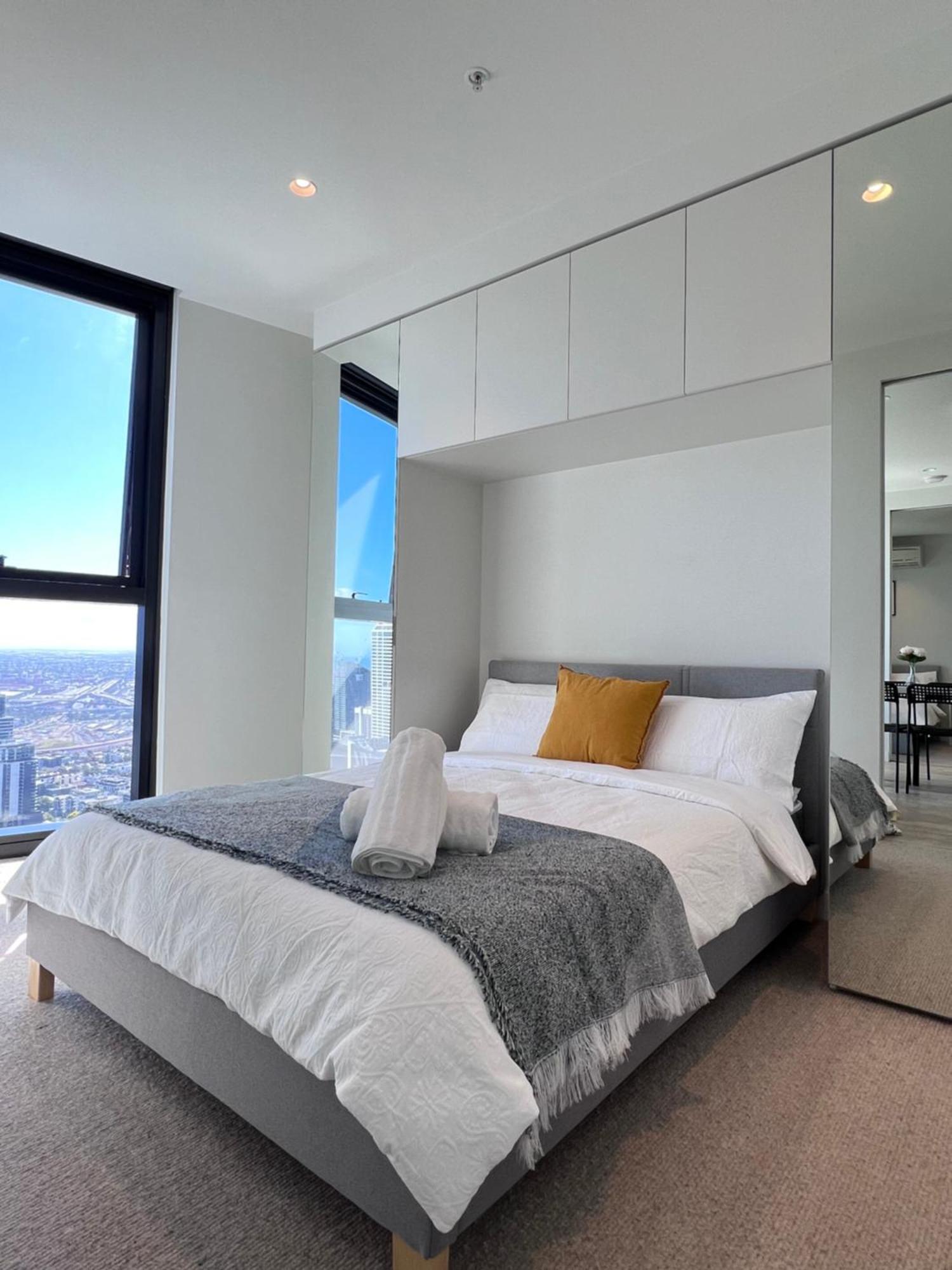Heart Of Cbd Skyhigh And Sea View 2 Bedroom *