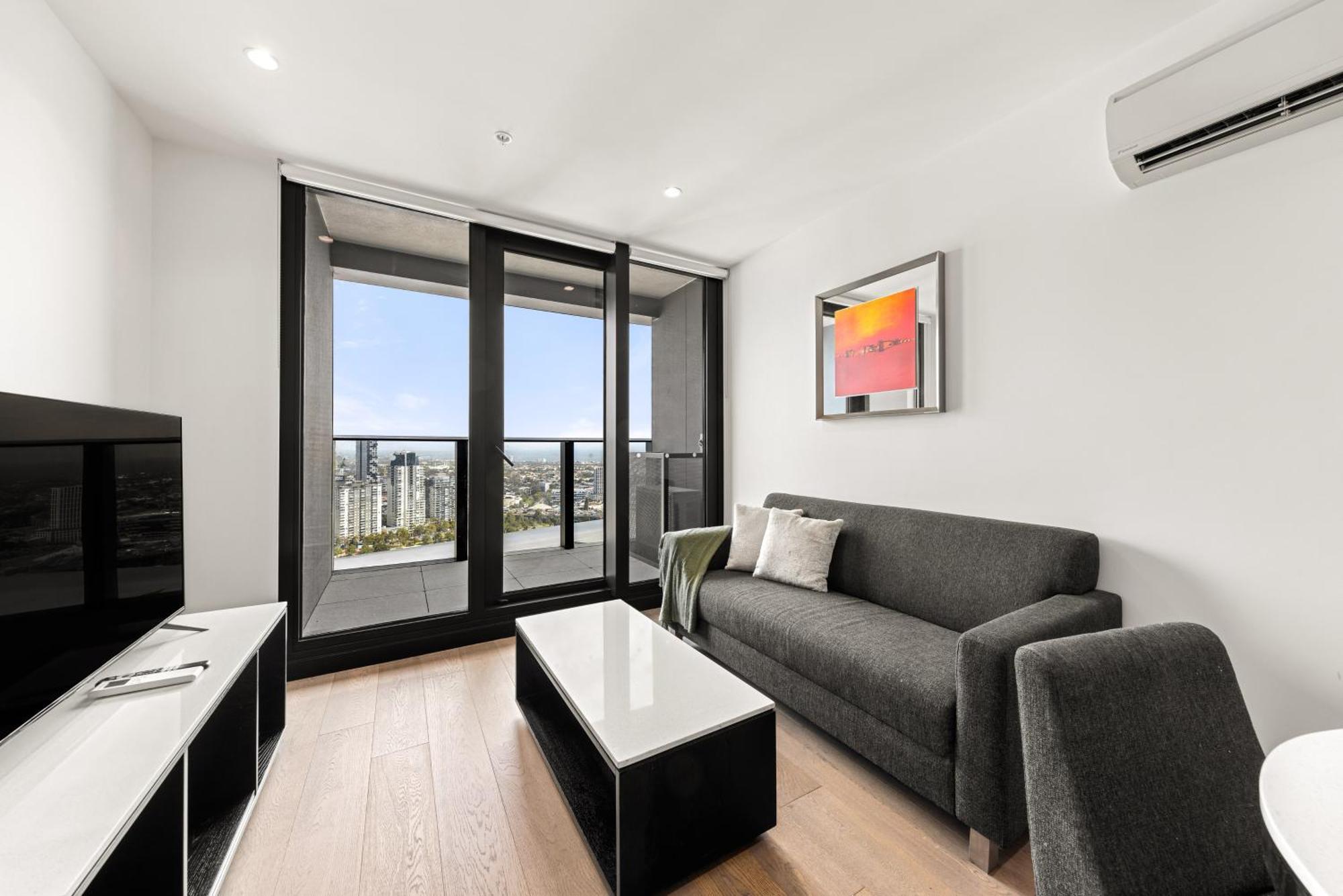 Apartment Convenient One Bedroom In Docklands