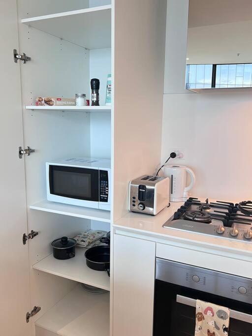 Heart Of Cbd Skyhigh And Sea View 2 Bedroom